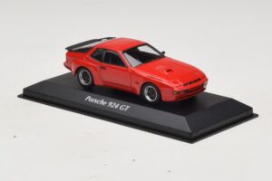Porsche 924 GT Rot Maxichamps 1:43 940066120 Metall — Bild 3 von 4