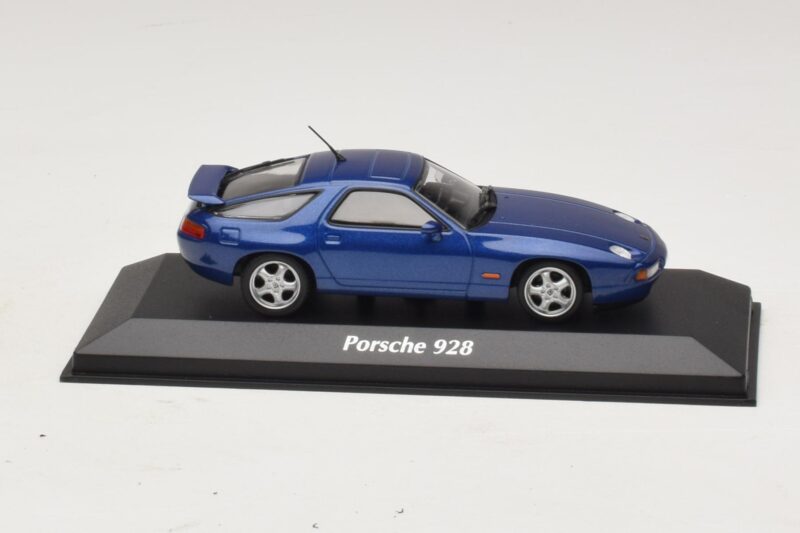 Porsche 928 Blau Metallic Maxichamps 1:43 940068101 Metall