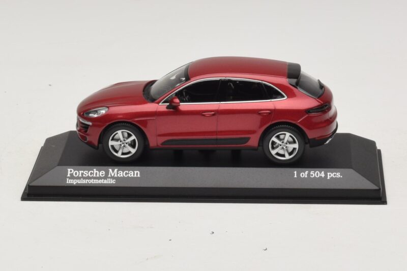 Porsche Macan 95B Rot Metallic Minichamps 1:43 410062600 Metall