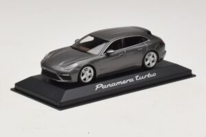 Porsche Panamera 971 Turbo Grau Metallic Minichamps 1:43 WAP0207610H Metall — Bild 2 von 4