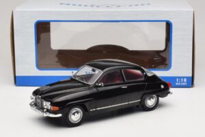 Saab 96 V4 Schwarz MCG 1:18 MCG18063 Metall — Bild 6 von 6