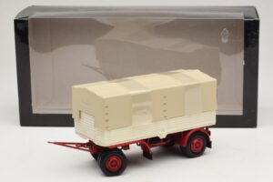 Lkw-Anhänger Planen Weiß Rot Minichamps 1:43 439159096 Metall — Bild 6 von 6