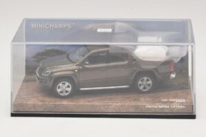 Volkswagen Amarok Braun Metallic Minichamps 1:43 436058361 Metall — Bild 4 von 5