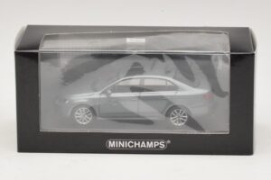 Volkswagen Jetta Mk6 Grey Metallic Minichamps 1:43 400059000 Metall — Bild 4 von 4