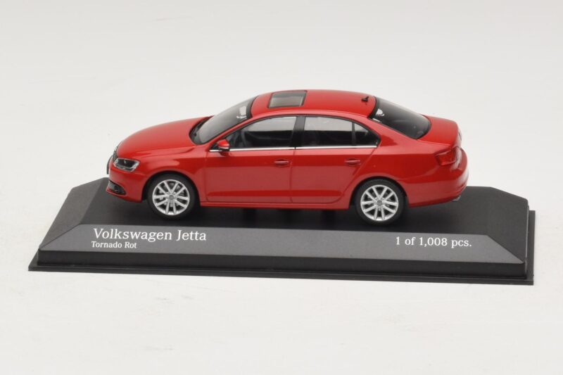 Volkswagen Jetta Mk6 Rot Minichamps 1:43 Volkswagen Jetta Mk6 Rot Minichamps 1:43 400059001 Metall