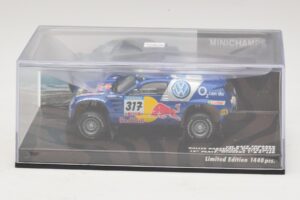 Volkswagen Race Touareg Red Bull #317 Gordon / von Zitzewitz Dakar Rally 2005 Minichamps 1:43 436055317 Metall — Bild 4 von 5