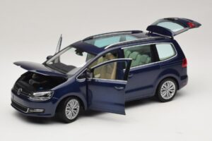 Volkswagen Sharan Blue Metallic Minichamps 1:18 110051000 Metall — Bild 2 von 8