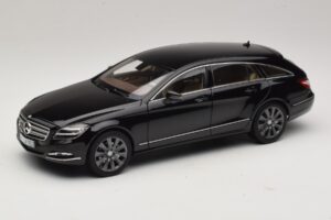 Mercedes CLS Shooting Brake X218 Obsidianschwarz Metallic Norev 1:18 183944 Metall