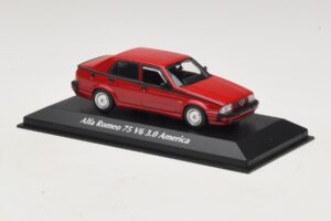 Alfa Romeo 75 V6 3.0 America Rot Maxichamps 1:43 940120461 Metall — Bild 3 von 5