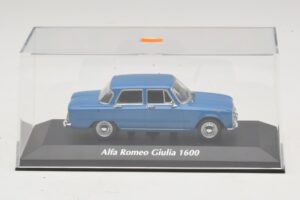 Alfa Romeo Giulia 1600 Blau Maxichamps 1:43 940120900 Metall — Bild 4 von 5