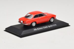 Alfa Romeo Giulia Sprint GTA Rot Maxichamps 1:43 940120440 Metall — Bild 2 von 5