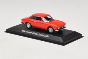 Alfa Romeo Giulia Sprint GTA Rot Maxichamps 1:43 940120440 Metall — Bild 3 von 5
