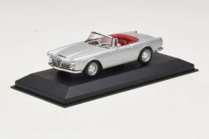 Alfa Romeo Spider 916 3.2 V6 24V Silber Minichamps 1:43 400120330 Metall — Bild 2 von 5