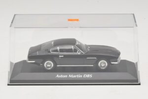 Aston Martin DBS Schwarz Maxichamps 1:43 940137601 Metall — Bild 4 von 5