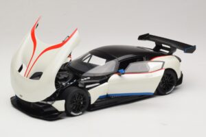 Aston Martin Vulcan Stratus White Mit Blauen und Roten Streifen AUTOart 1:18 70261 Komposit — Bild 2 von 8