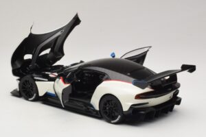 Aston Martin Vulcan Stratus White Mit Blauen und Roten Streifen AUTOart 1:18 70261 Komposit — Bild 5 von 8