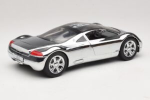 Audi Avus Quattro Chrome Silver Revell 1:18 08830 Metall — Bild 3 von 8