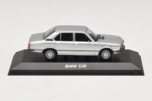 BMW 520 E12 Silber Maxichamps 1:43 940023000 Metall