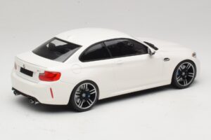 BMW M2 F87 Weiß Minichamps 1:18 155026104 Metall — Bild 2 von 6