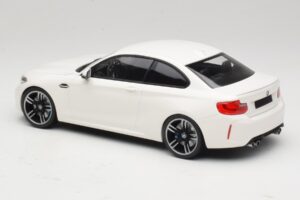 BMW M2 F87 Weiß Minichamps 1:18 155026104 Metall — Bild 5 von 6