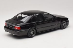 BMW M5 E39 Schwarz KK-Scale 1:18 KKDC181623 Metall — Bild 2 von 6