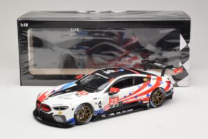 BMW M8 GTE #25 BMW Team RLL B. Auberlen / A. Sims 6 Hours of Watkins Glen 2018 Minichamps 1:18 155182995 Metall — Bild 6 von 6