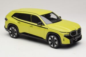 BMW XM G09 Gelb Minichamps 1:18 110023302 Metall — Bild 6 von 8