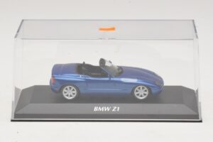 BMW Z1 E30 Blau Metallic Maxichamps 1:43 940020101 Metall — Bild 4 von 5