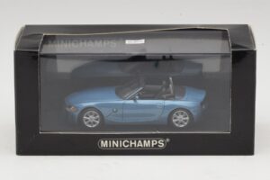 BMW Z4 E85 Hellblau Metallic Ersatzkarton Minichamps 1:43 80420144054-R1 Metall — Bild 5 von 5