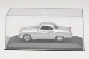 Borgward Isabella Coupé Silber Minichamps 1:43 400096031 Metall — Bild 4 von 5