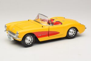 Chevrolet Corvette C1 Cabrio Gelb Rot Bburago 1:18 3034-M2 Metall