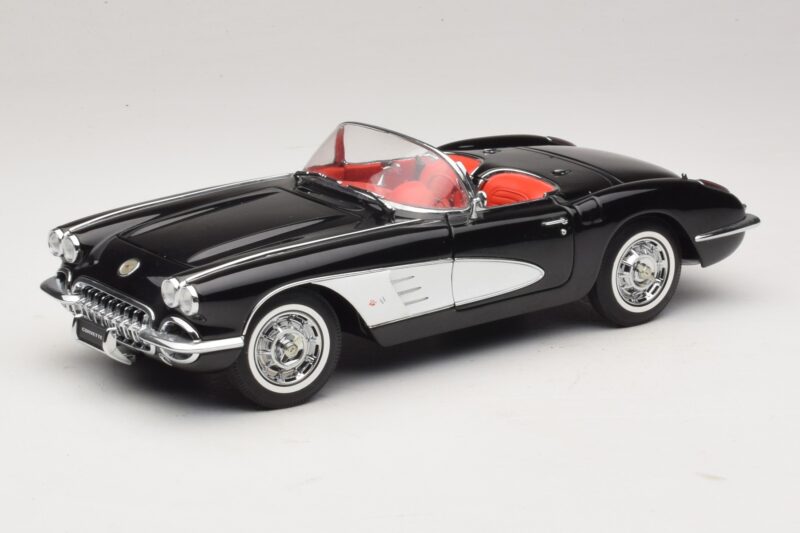 Chevrolet Corvette C1 Tuxedo Black AUTOart 1:18 71142 Metall