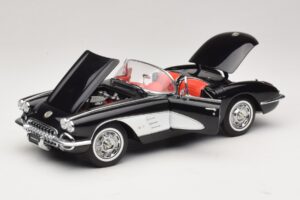 Chevrolet Corvette C1 Tuxedo Black AUTOart 1:18 71142 Metall — Bild 2 von 8
