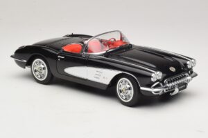 Chevrolet Corvette C1 Tuxedo Black AUTOart 1:18 71142 Metall — Bild 6 von 8