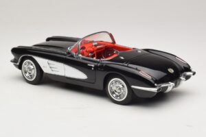 Chevrolet Corvette C1 Tuxedo Black AUTOart 1:18 71142 Metall — Bild 7 von 8