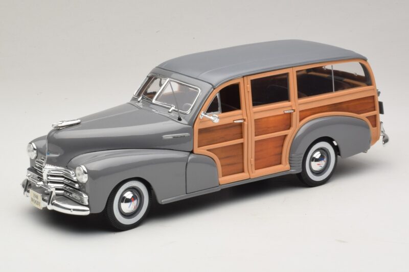 Chevrolet Fleetmaster Woody Grau Maisto 1:18 31854 Metall