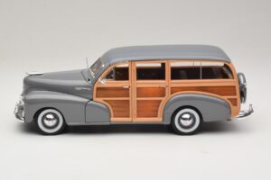 Chevrolet Fleetmaster Woody Grau Maisto 1:18 31854 Metall — Bild 4 von 8