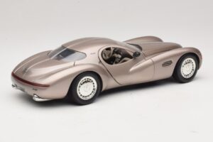 Chrysler Atlantic Beige Guiloy 1:18 68570 Metall — Bild 3 von 8