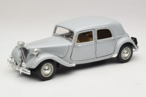 Citroen 15CV Six Grau Maisto 1:18 31837 Metall