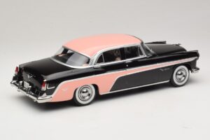 DeSoto Fireflite Sedan Schwarz & Rosa KK-Scale 1:18 KKDC181542 Metall — Bild 2 von 6