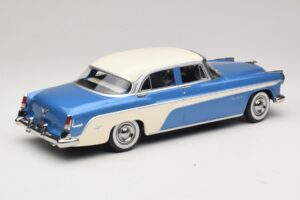 DeSoto Fireflite Sedan Blau Metallic & Creme KK-Scale 1:18 KKDC181544 Metall — Bild 2 von 6