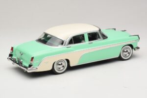 DeSoto Fireflite Sedan Hellgrün & Creme KK-Scale 1:18 KKDC181543 Metall — Bild 2 von 6