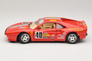 Ferrari 288 GTO #40 Rot Bburago 1:18 3027-P4 Metall — Bild 4 von 8