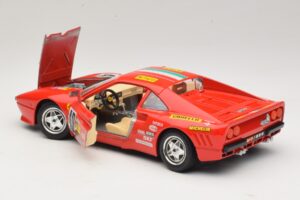 Ferrari 288 GTO #40 Rot Bburago 1:18 3027-P4 Metall — Bild 5 von 8