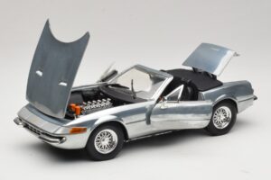 Ferrari 365 GTS Chrome Silver Hot Wheels 1:18 25738 Metall — Bild 2 von 8