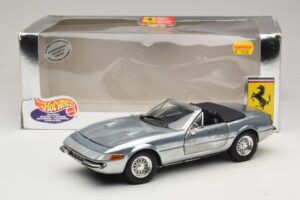 Ferrari 365 GTS Chrome Silver Hot Wheels 1:18 25738 Metall — Bild 8 von 8