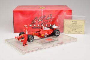 Ferrari F2004 #1 M. Schumacher F1 World Champion 2004 Mit Rennanzug Hot Wheels 1:18 B66221 Metall — Bild 6 von 6