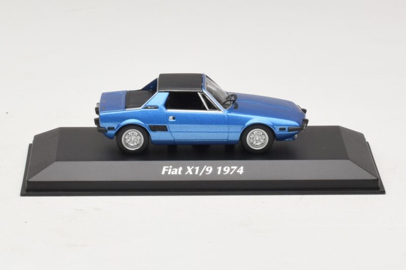Fiat X1/9 Blau Maxichamps 1:43 940121661 Metall