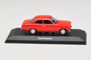 Ford Escort Mk1 Rot Maxichamps 1:43 940081001 Metall