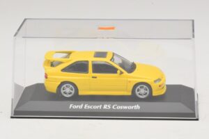 Ford Escort RS Cosworth Gelb Maxichamps 1:43 940082101 Metall — Bild 4 von 5